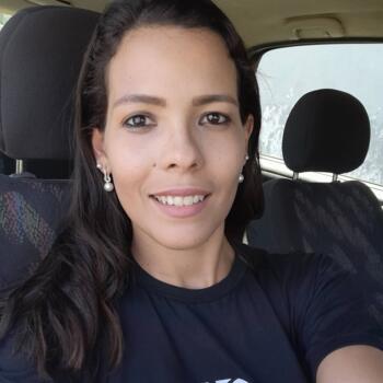 Babysitting job in Jaú: babysitting job Lara