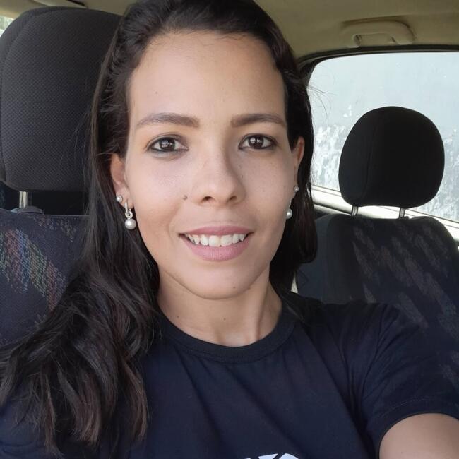 Emprego de babá em Jaú: Lara