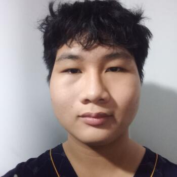 Babysitter in Singapore Island: Lee