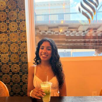 Babysitter Kendall Park: Ananya