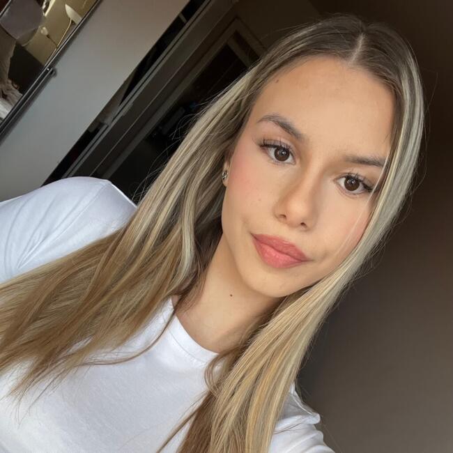 Bébiszitter Székesfehérvár területén: Anna