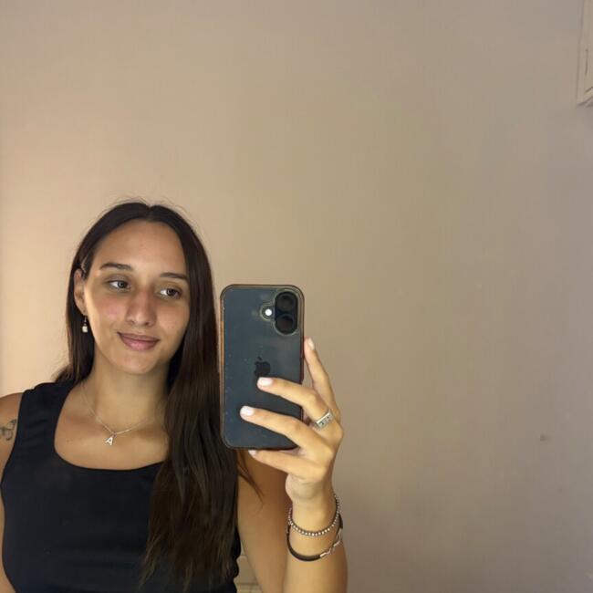 Babysitter in Rosario: Agustina