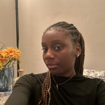 Babysitter in Pisa: Tessie Clevie