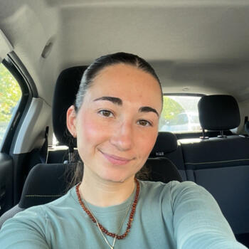 Baby-sitter Artigues-près-Bordeaux: Julia