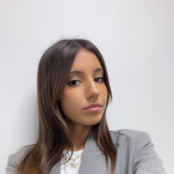 Babysitter in Rouen: Jasmine