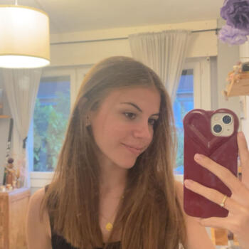 Babysitter in Dunkirk: Sarah