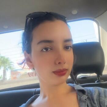 Nanny in Tangier: Maan