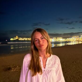 Babysitter in Troyes: Pauline