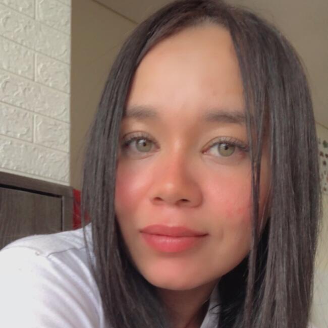 Babysitter in Luxembourg: Elizabethe 