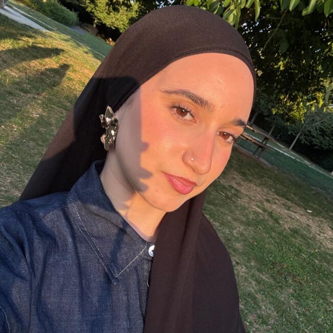 Babysitter in Poitiers: Shaïna