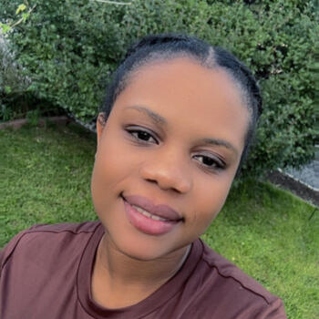 Babysitter in Minersville: Andrelle Nathacha