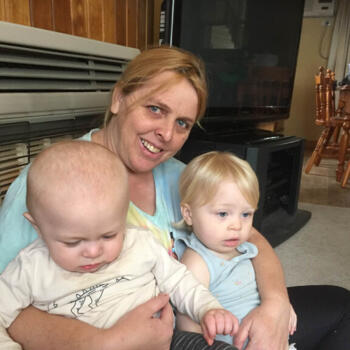 Babysitter in Bendigo: Raelene Chalker