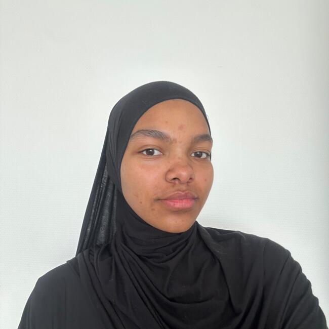 Babysitter in Niort: Cloe