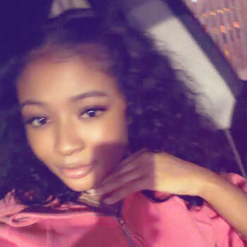 Babysitter in Baltimore: Londyn