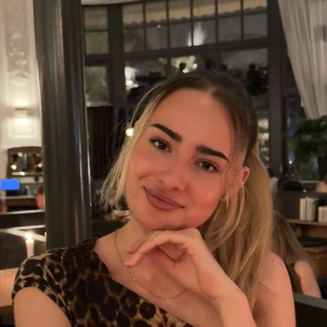 Baby-sitter in Préverenges: Abigaïl