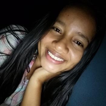 Babysitter in San Pedro: Yerlin