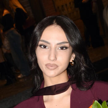 Babysitter στην περιοχή Νέος Κουκλουτζάς: Θεοδωρα