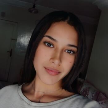 Babysitter in Casablanca: Nermine