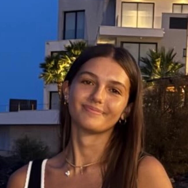 Babysitter in Cazouls-d'Hérault: Eléa