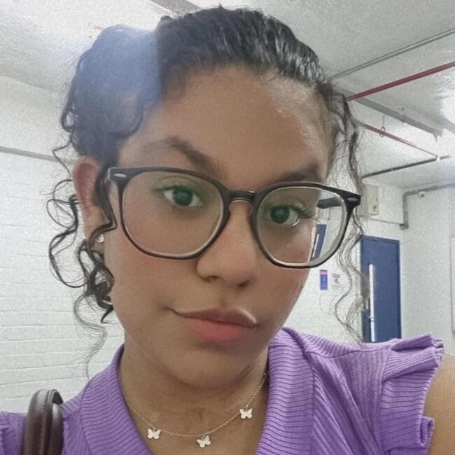 Babá em Nova Iguaçu: Giovanna