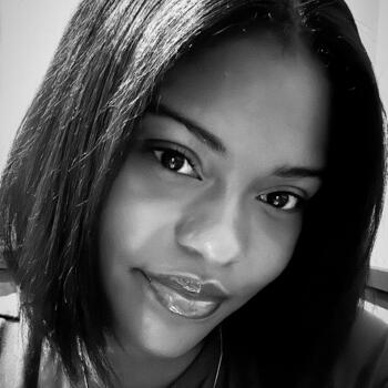 Babysitter em Moita: Elka