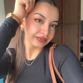 בייביסיטר ב- וילנב-ד'אסק: Massicilia