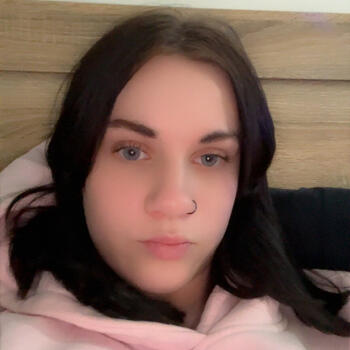 Babysitter in Albury: Paige