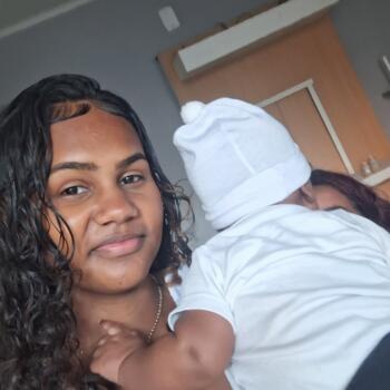 Babysitter Vila Velha: Alana