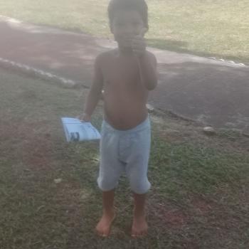Emprego de babá em Guapó: emprego de babá Sandra