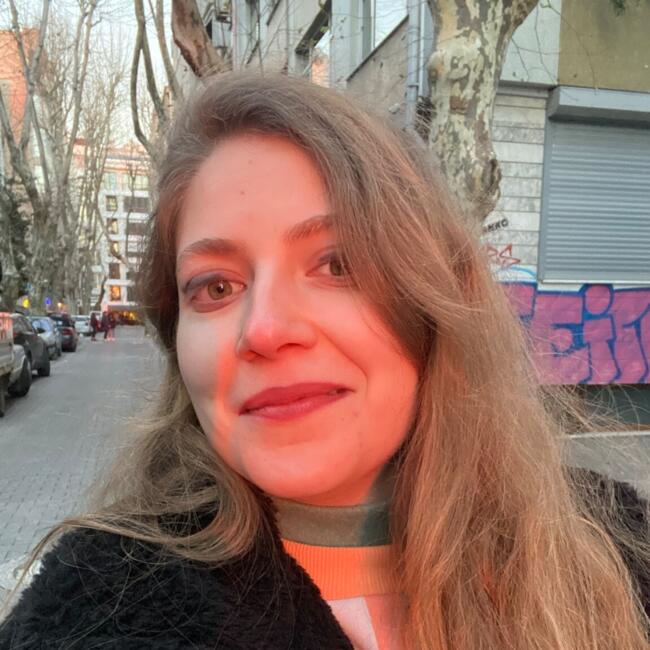 Babysitter in Dresden: Elif