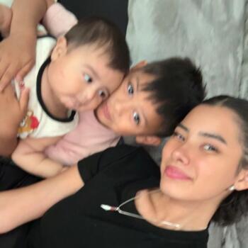 Babysitting job in Surrey: babysitting job Dacia