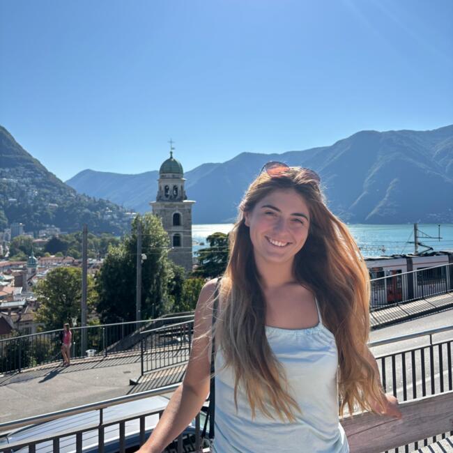 Babysitter a Magione: Letizia