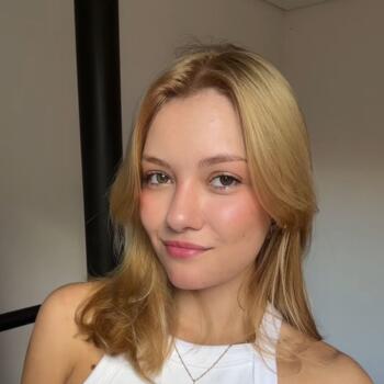 Babysitter in São João del Rei: Sophia