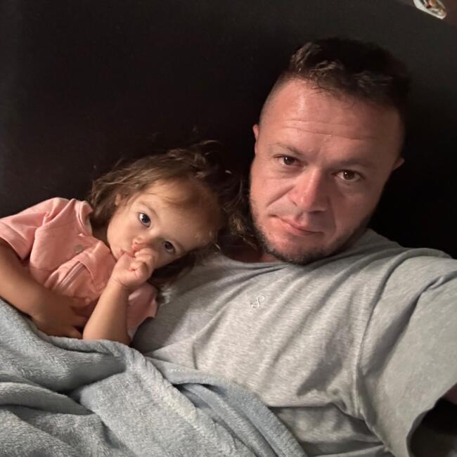 Babysitting job in Walkerville: Robert