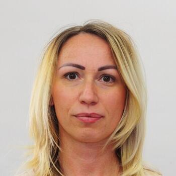 Nanny munka Szigetszentmiklós területén: bébiszitter munka Eszter