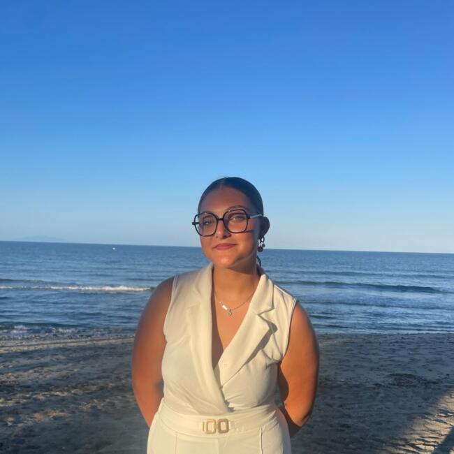 Babysitter in Châlons-en-Champagne: Lilijade