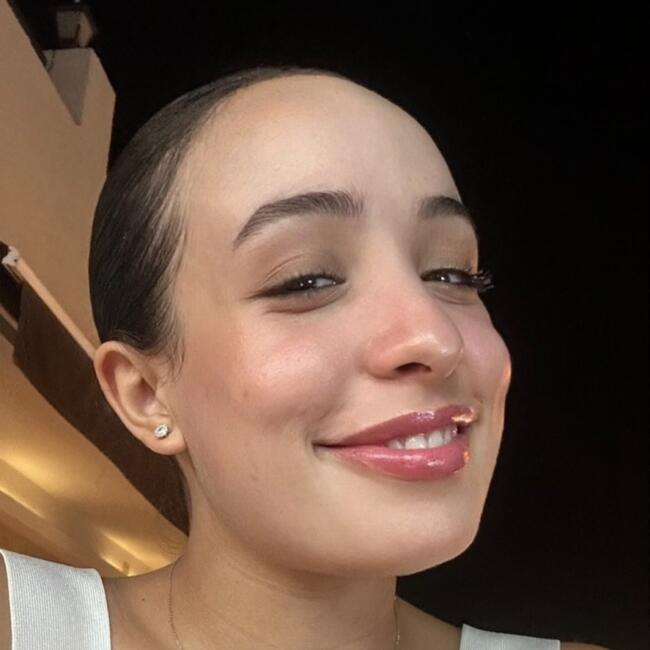 Babysitter in Poissy: Sarra