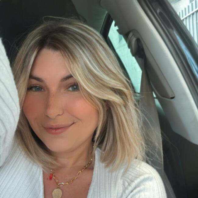 Babysitter in Toulon: Eva