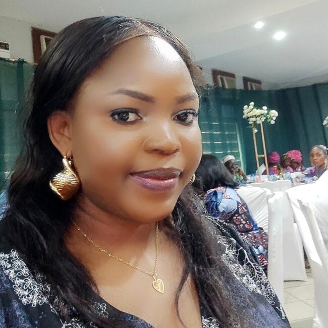 Babysitter em Lisboa: Janet Yemisi