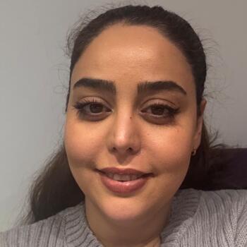 Babysitter Milano: Hengameh