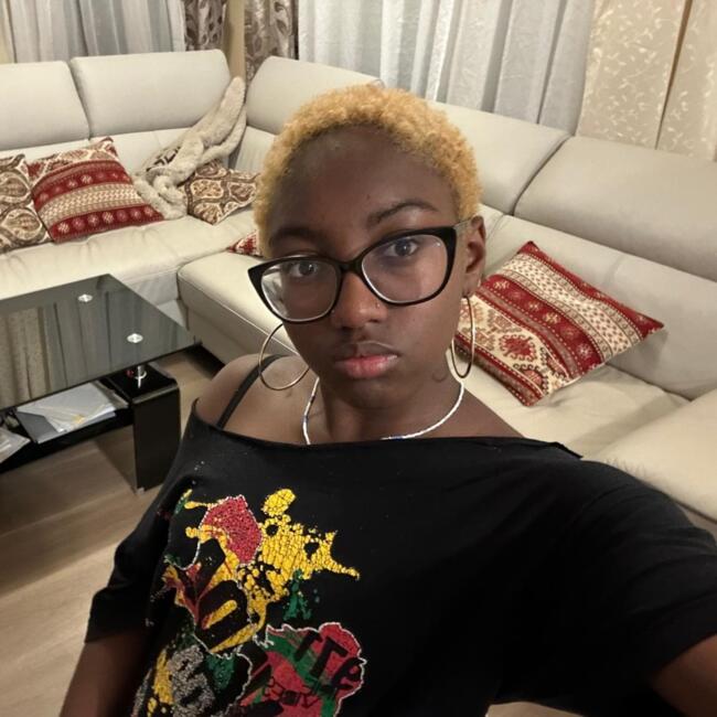 Babysitter in Ivry-sur-Seine: Adyssah