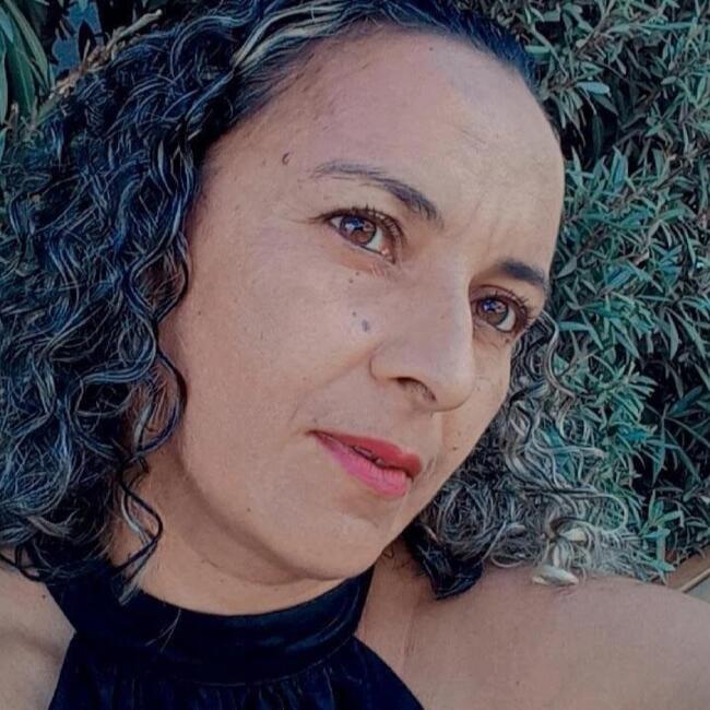 Babysitter in Petrolina: Alecsandra