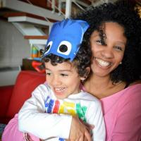 Família Queluz: Trabalho de babysitting Claudia