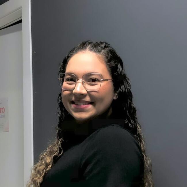 Babá em Blumenau: Amanda