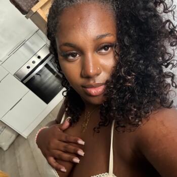 Babysitter Lisbon: Carla