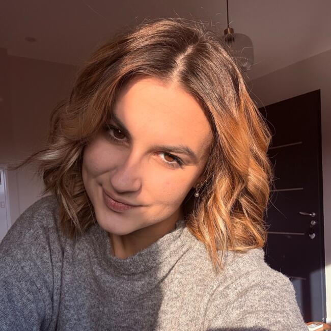 Babysitter in Aimargues: Clara