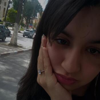 جليسة أطفال في سلا: Hajar