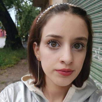 Babysitter Almirante Brown: Jazmín Lara