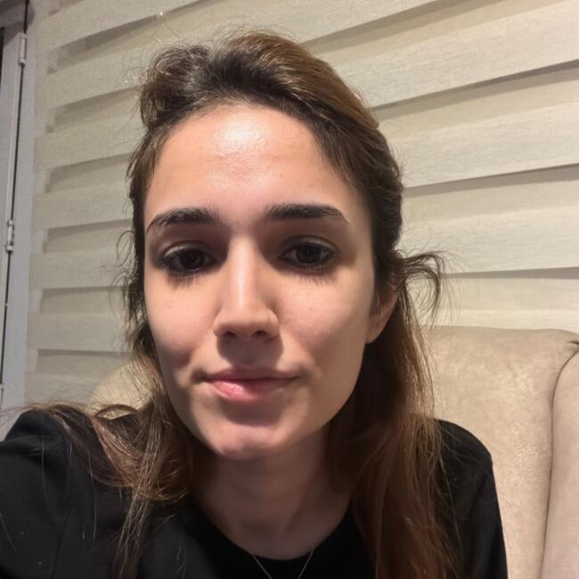 Babysitter in Istanbul: Deep