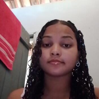 Babá em Quixeramobim: Nara Gabrielly